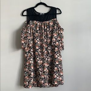 Floral cold shoulders dress